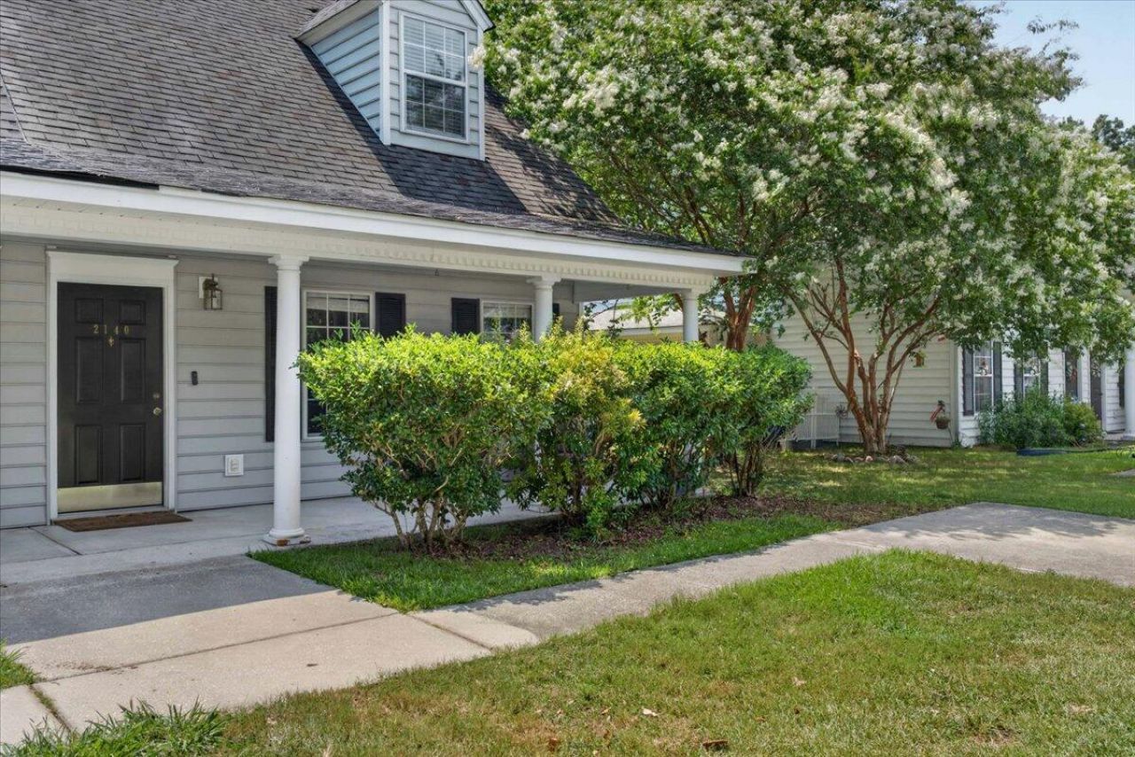 2140 Kings Gate Lane Photo 5
