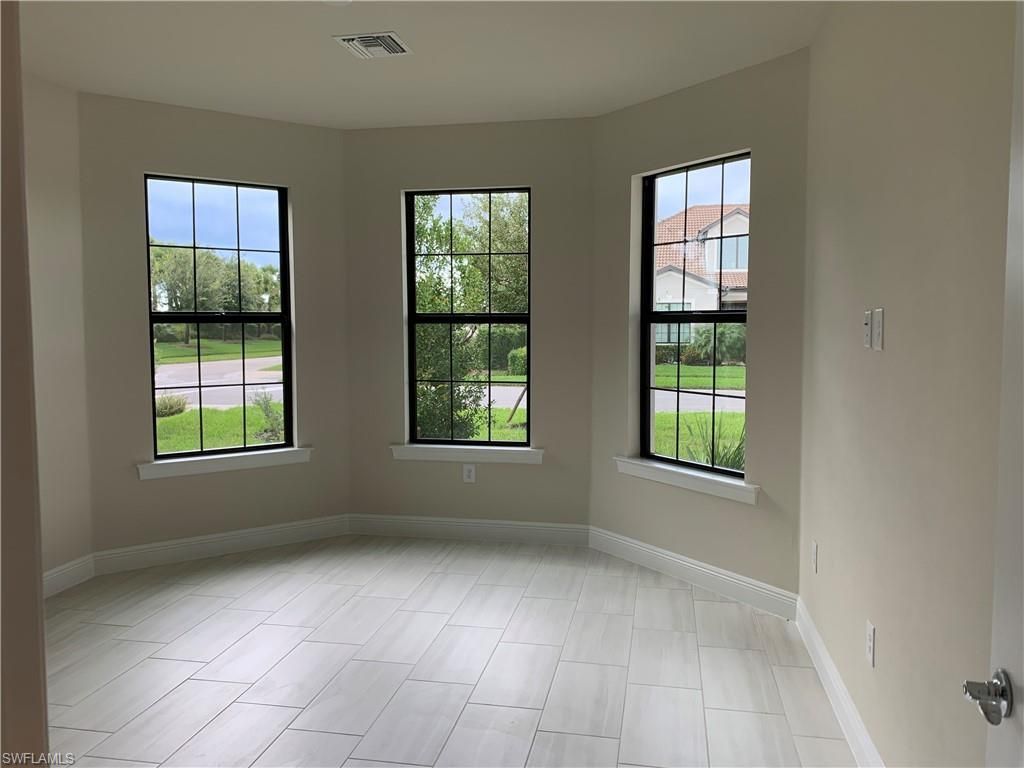 9108 Snowy Owl Way, Naples, FL 34120 Photo