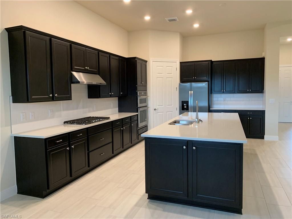 9108 Snowy Owl Way, Naples, FL 34120 Photo