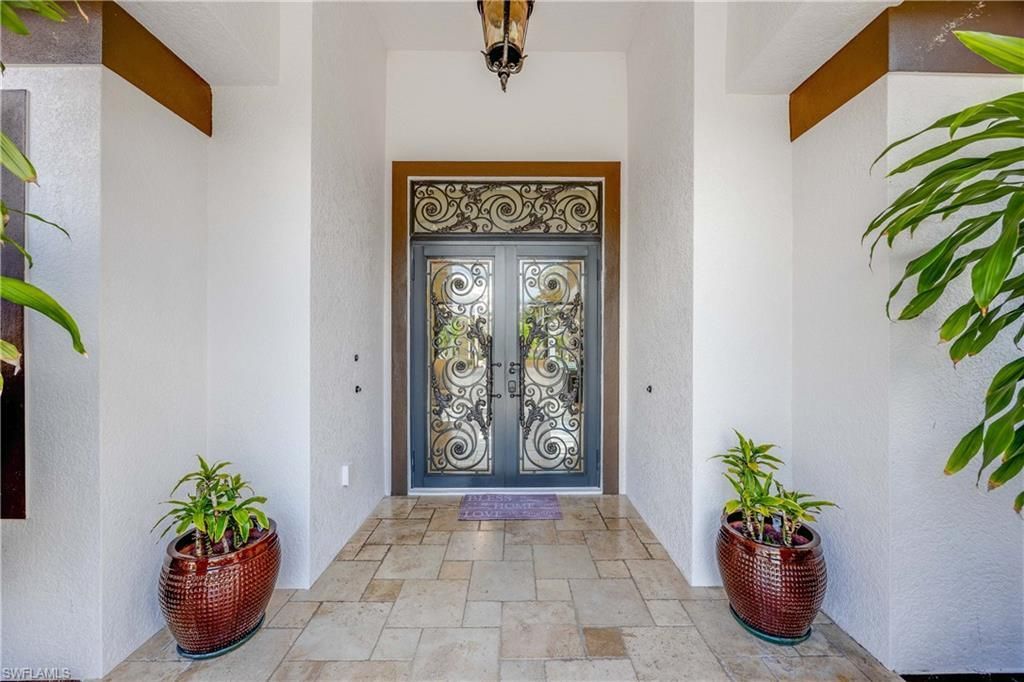 214 9th St Nw, Naples, FL 34120 Photo