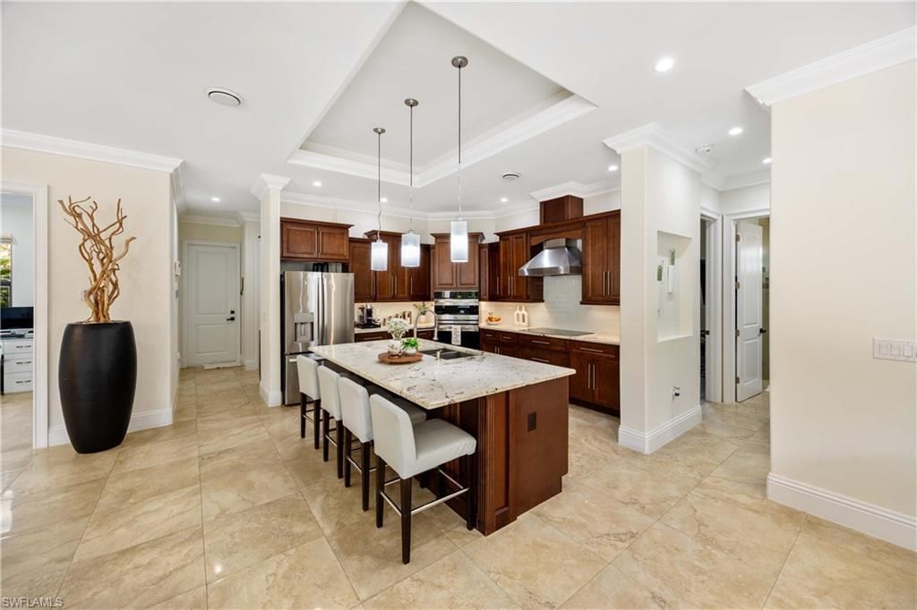 214 9th St Nw, Naples, FL 34120 Photo
