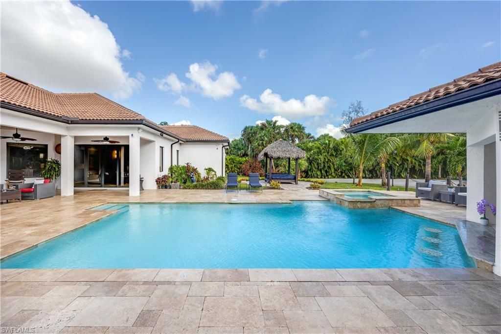 214 9th St Nw, Naples, FL 34120 Photo