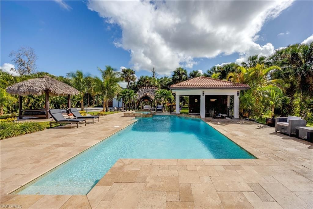 214 9th St Nw, Naples, FL 34120 Photo