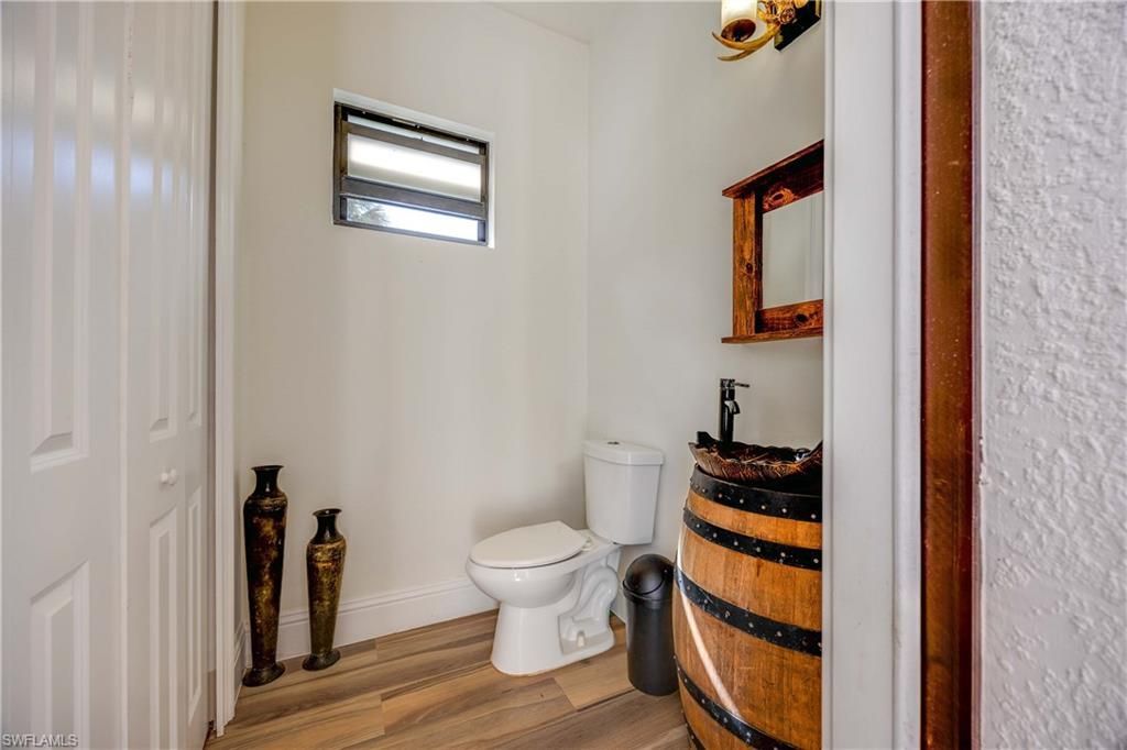 214 9th St Nw, Naples, FL 34120 Photo