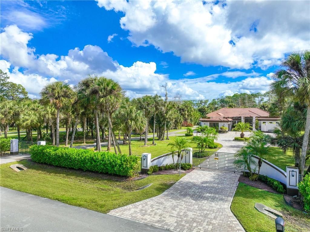 214 9th St Nw, Naples, FL 34120 Photo