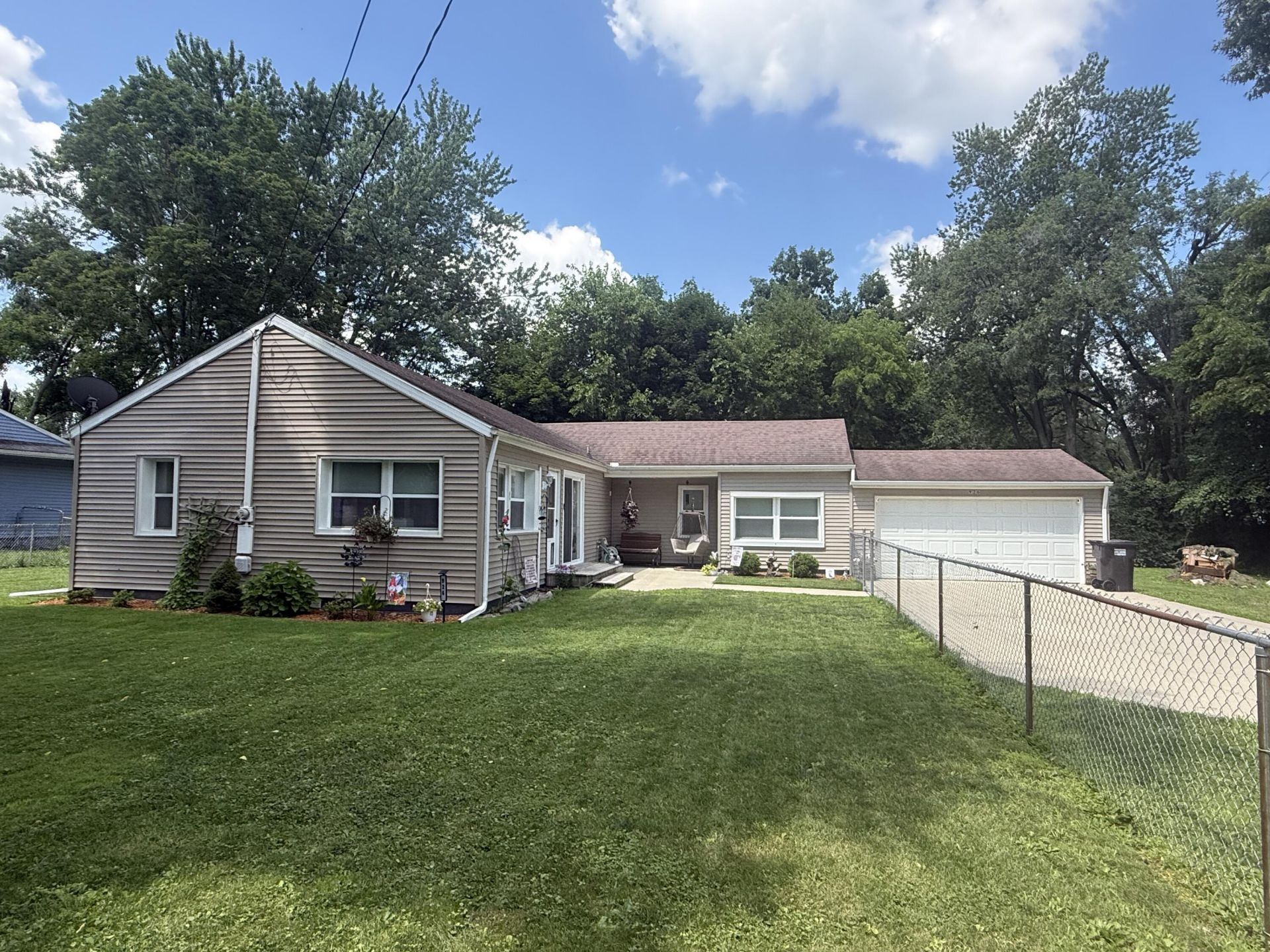 926 Bryant Avenue, Jackson, MI 49202 Main Photo