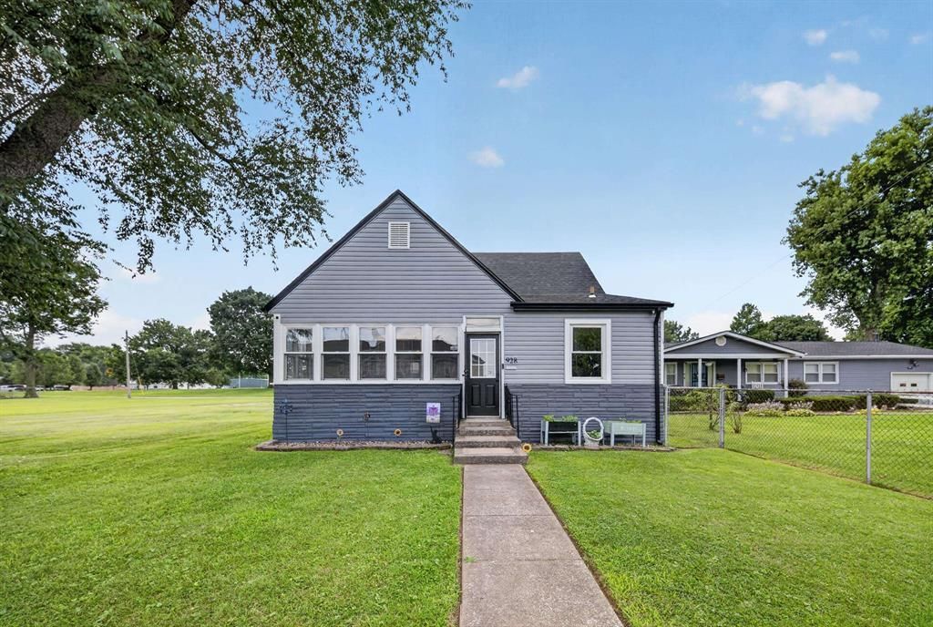 928 W 8th St, Owensboro, KY 42301 Main Photo