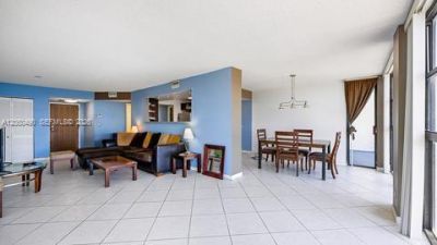 200 E Leslie Dr , Unit 722, Hallandale Beach, FL 33009 Photo