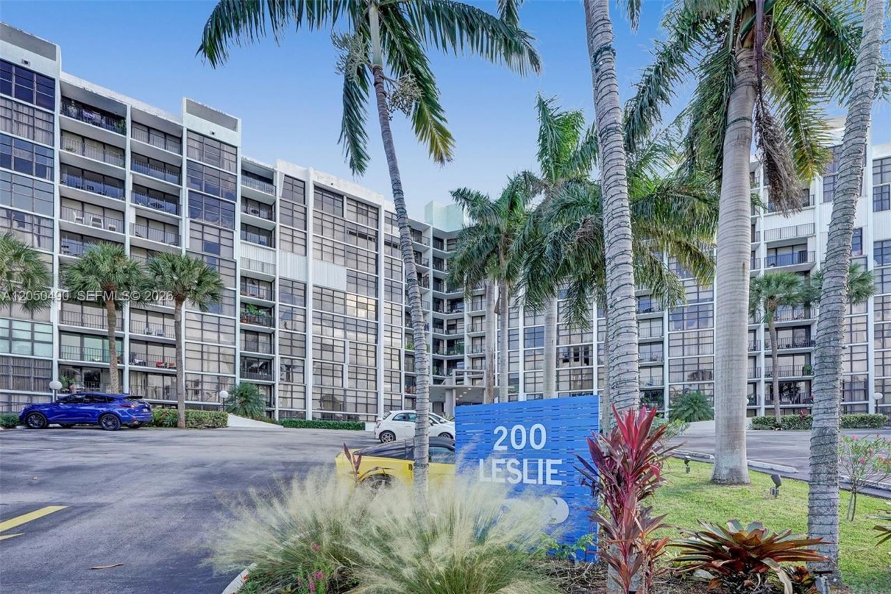 200 E Leslie Dr , Unit 722, Hallandale Beach, FL 33009 Photo