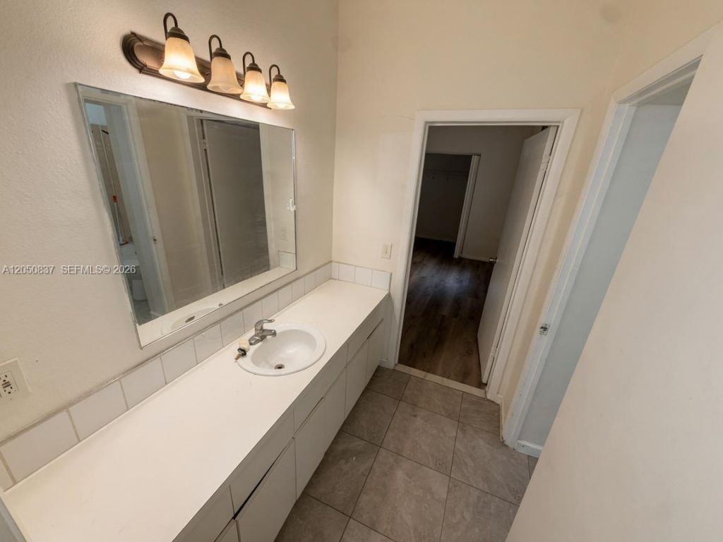 706 9th St , Unit A, West Palm Beach, FL 33401 Photo