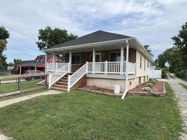 801 W State Street, Centerville, IA 52544