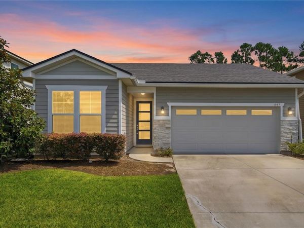 1937 AMBERLY DRIVE , MIDDLEBURG, FL 32068