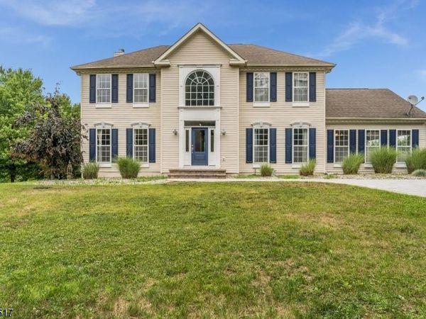 209 Kuhl Rd, Raritan, NJ 08822
