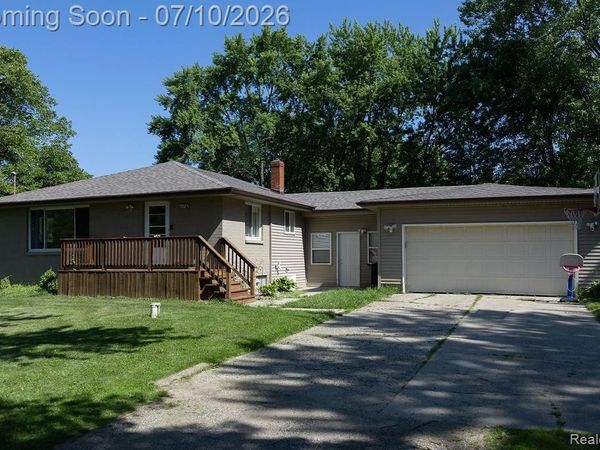 5052 Beecher Road, Flint Twp, MI 48532
