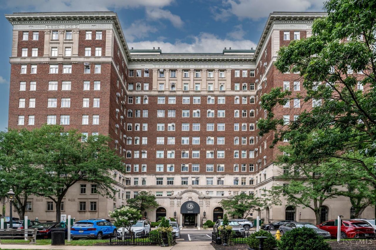 3900 Rose Hill Avenue, Unit 805A, Cincinnati, OH 45229