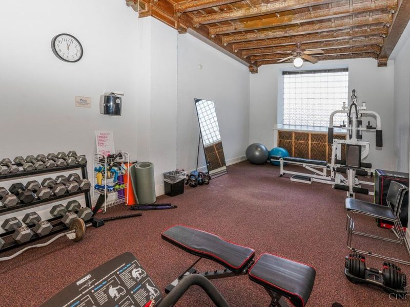 3900 Rose Hill Avenue, Unit 805A, Cincinnati, OH 45229 Photo 39