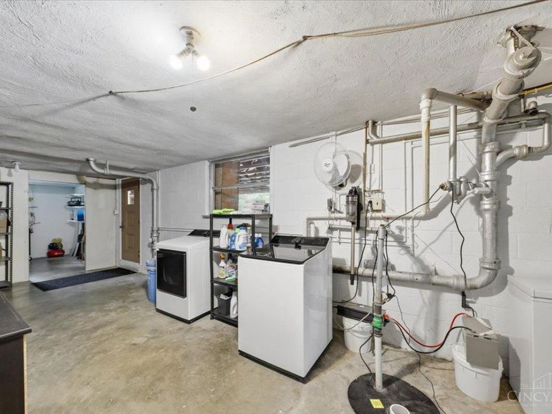 907 Blackburn Drive, Miami Twp, OH 45140 Photo 32