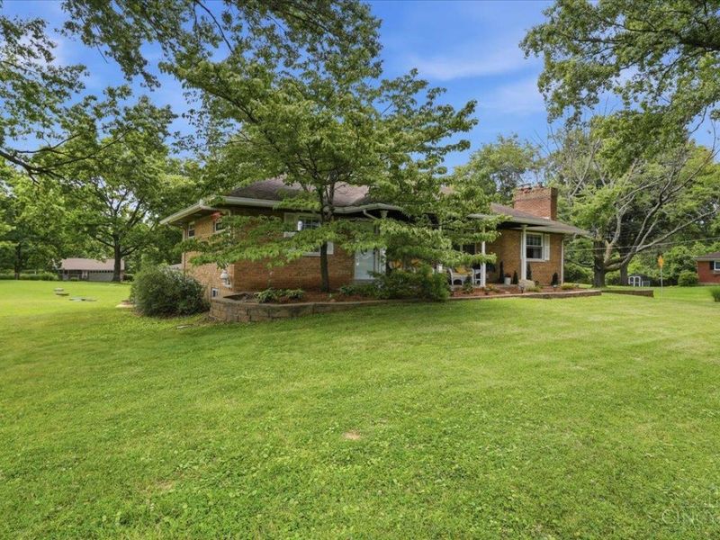 907 Blackburn Drive, Miami Twp, OH 45140 Photo 4