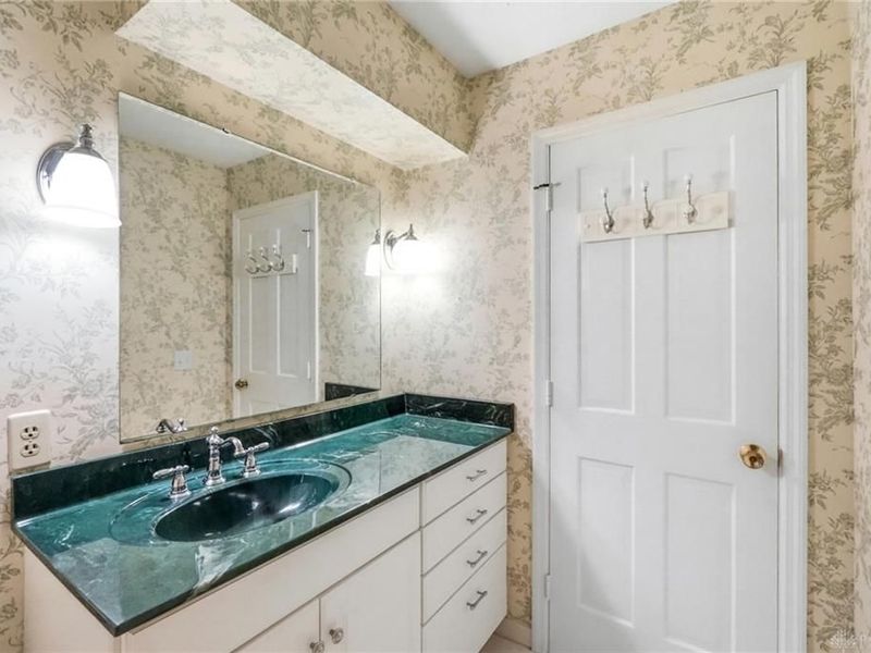 316 Beacon Court, Washington Township, OH 45458 Photo 41