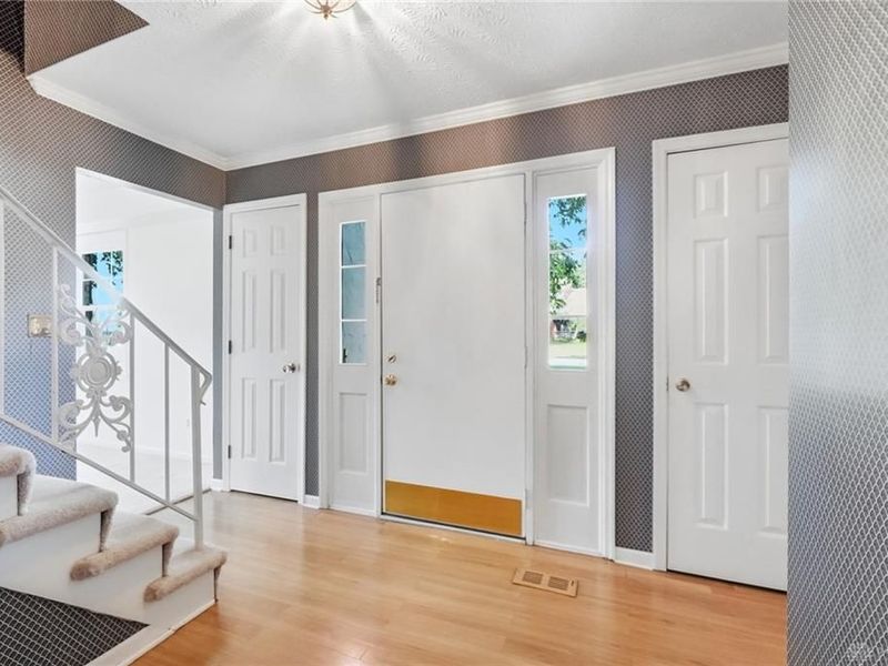 316 Beacon Court, Washington Township, OH 45458 Photo 8
