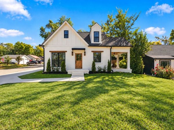 1417 Montgomery Ave, Nashville, TN 37207