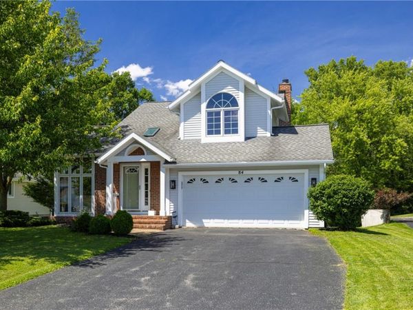 84 Legacy Oak Trail, Pittsford, NY 14534