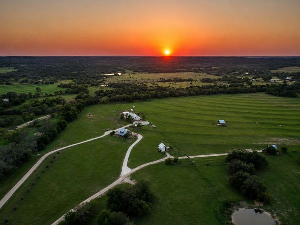 237 Twisted Timbers Rd, Fredericksburg, TX 78624