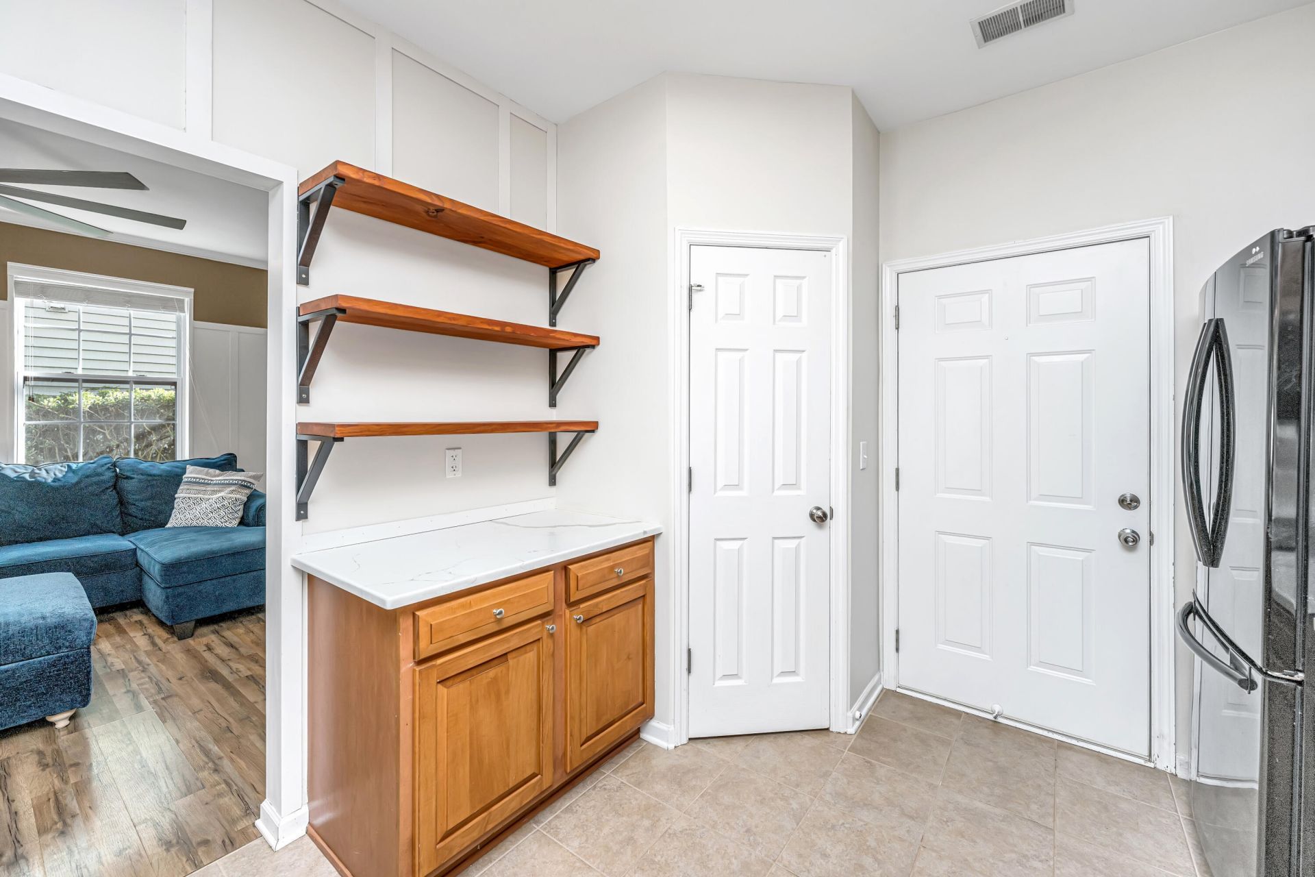 1113 Santa Elena Way Photo 10