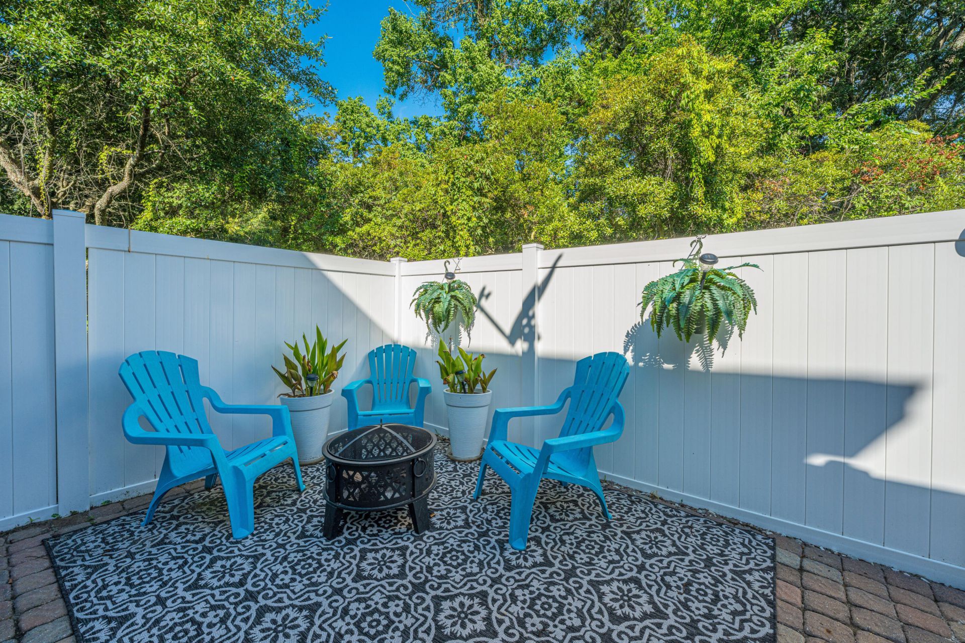 1113 Santa Elena Way Photo 22