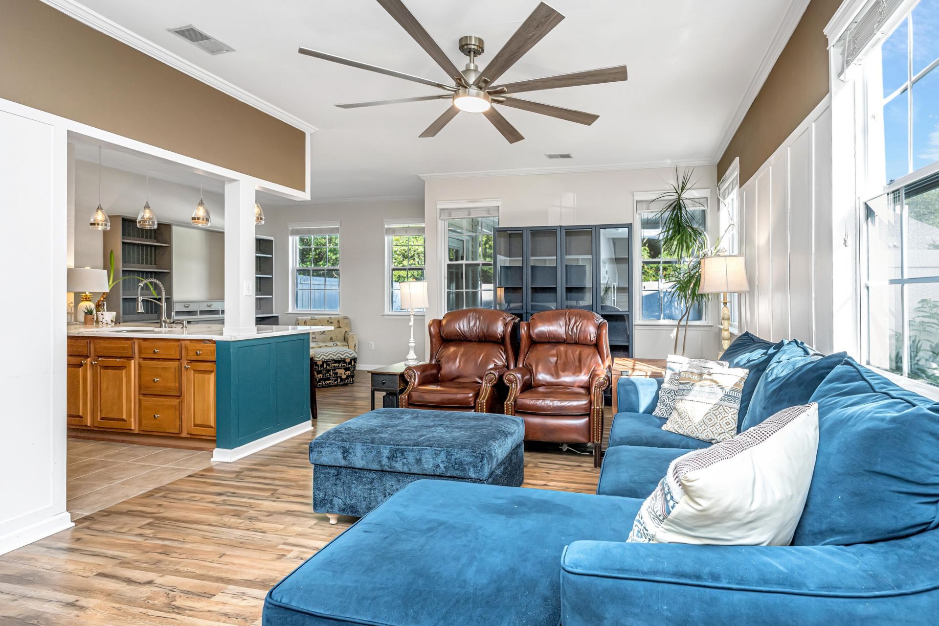 1113 Santa Elena Way Photo 4