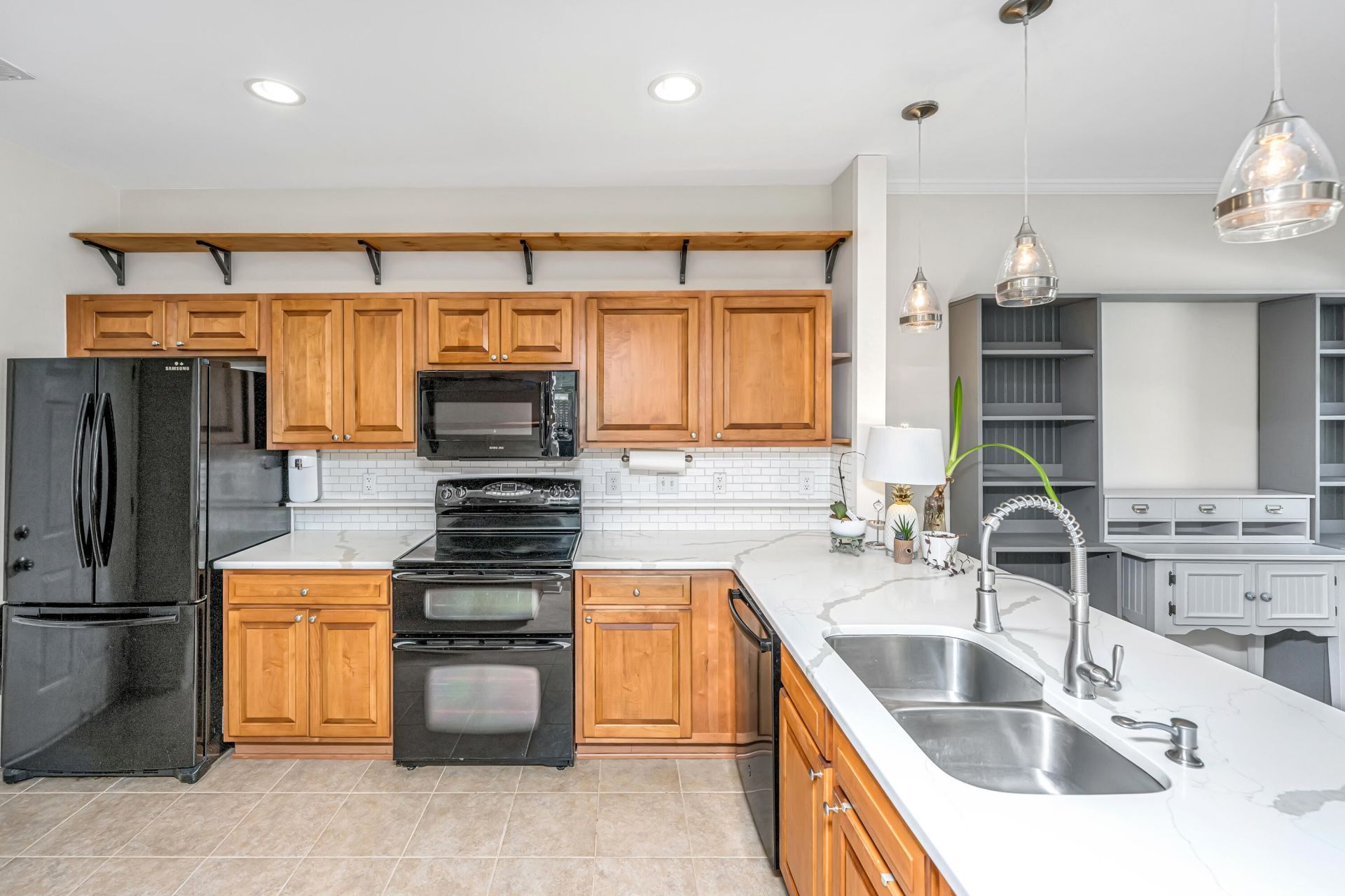 1113 Santa Elena Way Photo 7