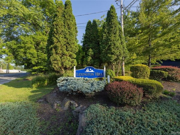 27 Lexington Hill , Unit 8, Harriman, NY 10926