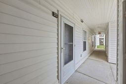 4255 Villas Dr. photo 4