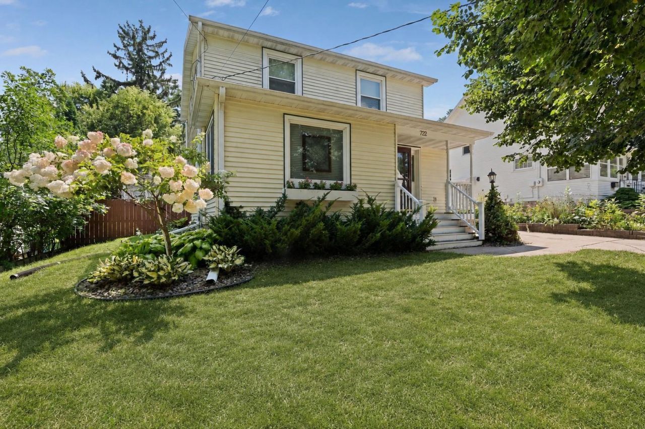 722 7th Street SW, Rochester, MN 55902