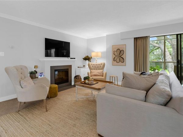 2125 Oak Bay Ave , Unit #205, Oak Bay, BC V8R 1E8