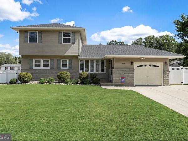 622 PASADENA DRIVE, MAGNOLIA, NJ 08049