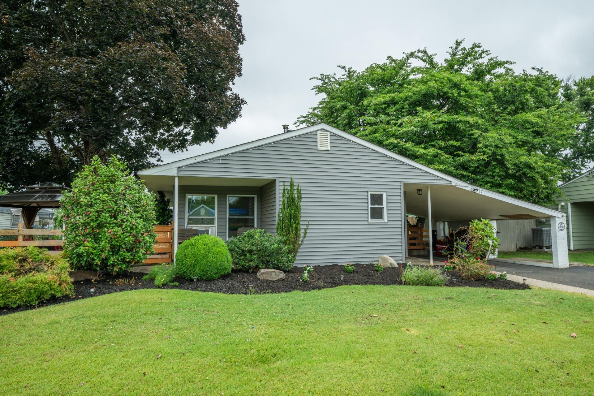 15 ELM LANE , LEVITTOWN, PA 19054