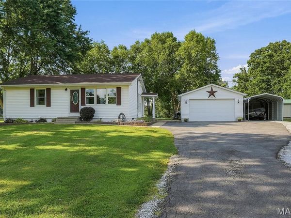 4395 Brevator Road, Moscow Mills, MO 63362