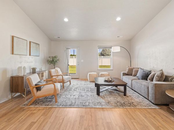 4064 N Alester Ave, Meridian, ID 83646