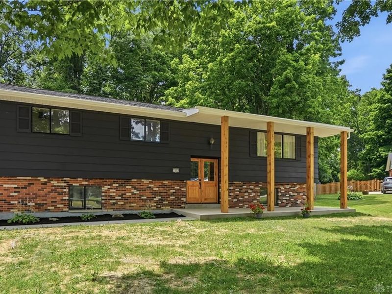 3473 Sunnyside Drive, Beavercreek, OH 45432 Photo 2