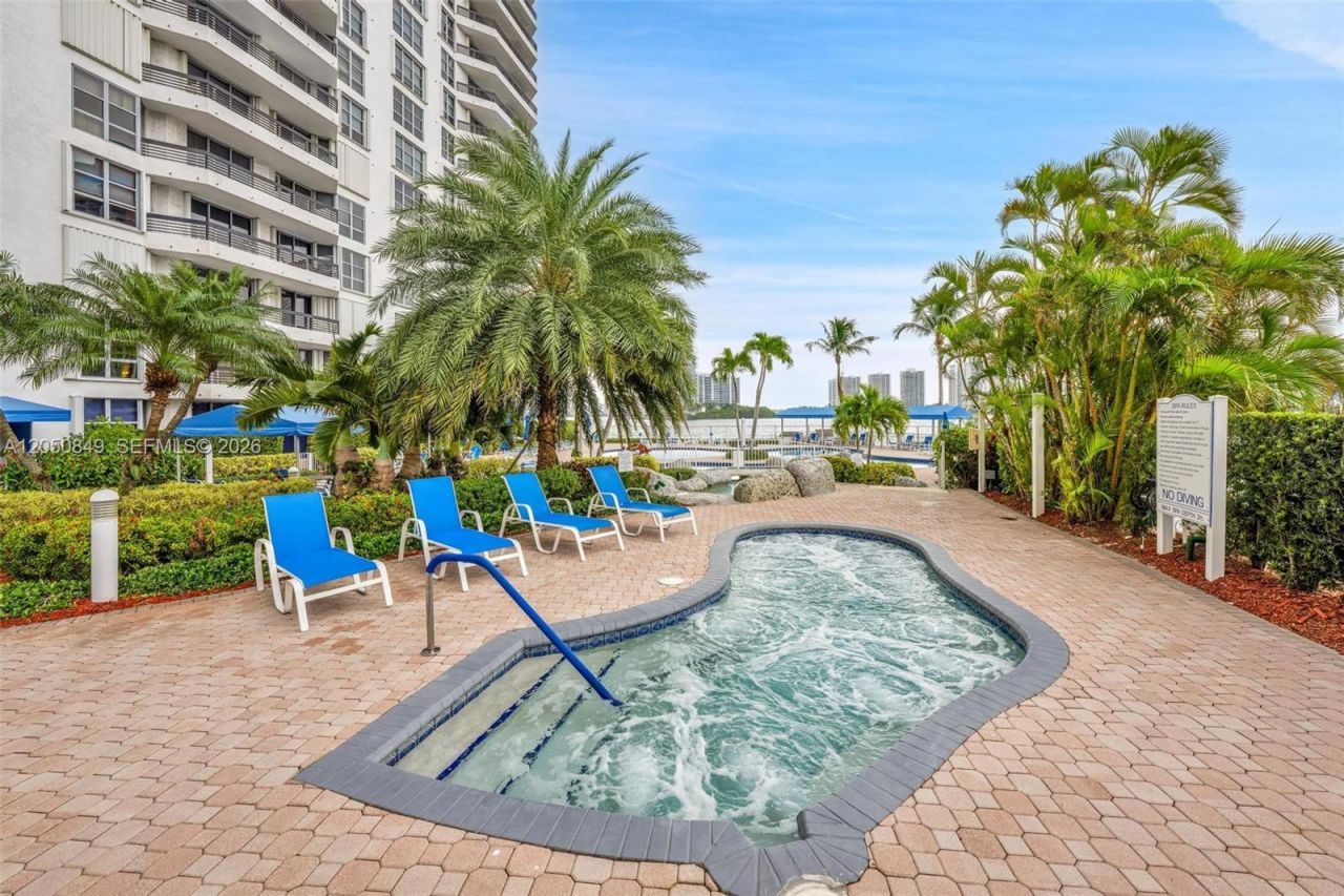 3530 Mystic Pointe Dr, Unit 710, Aventura, FL 33180 Photo