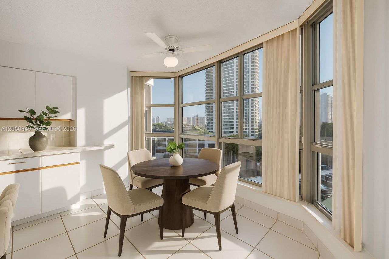 3530 Mystic Pointe Dr, Unit 710, Aventura, FL 33180 Photo