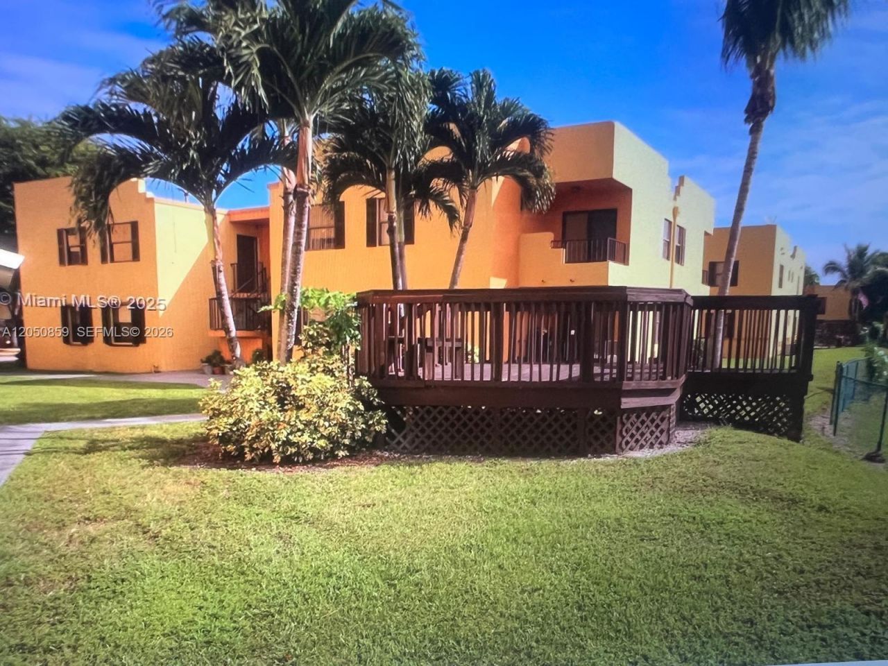 590 NW 114th Ave, Unit 101, Sweetwater, FL 33172 Photo