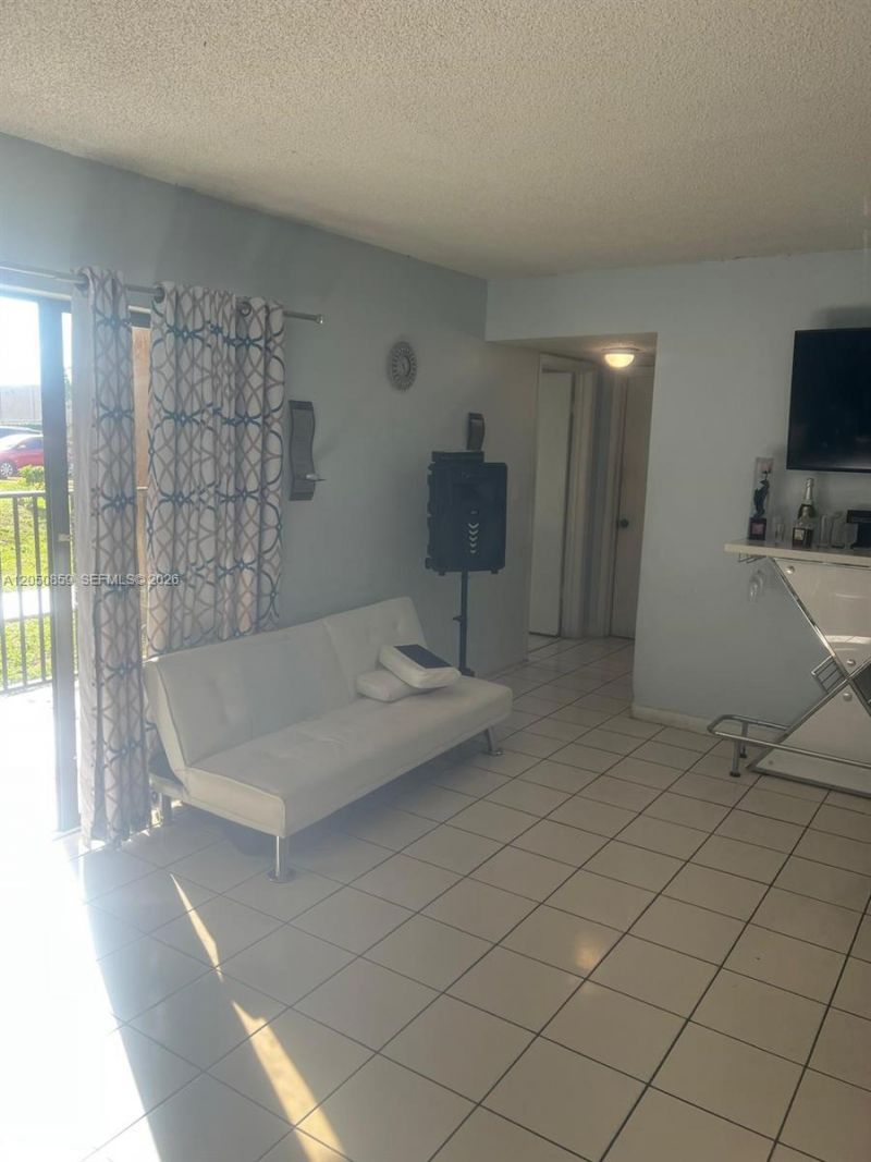 590 NW 114th Ave, Unit 101, Sweetwater, FL 33172 Photo