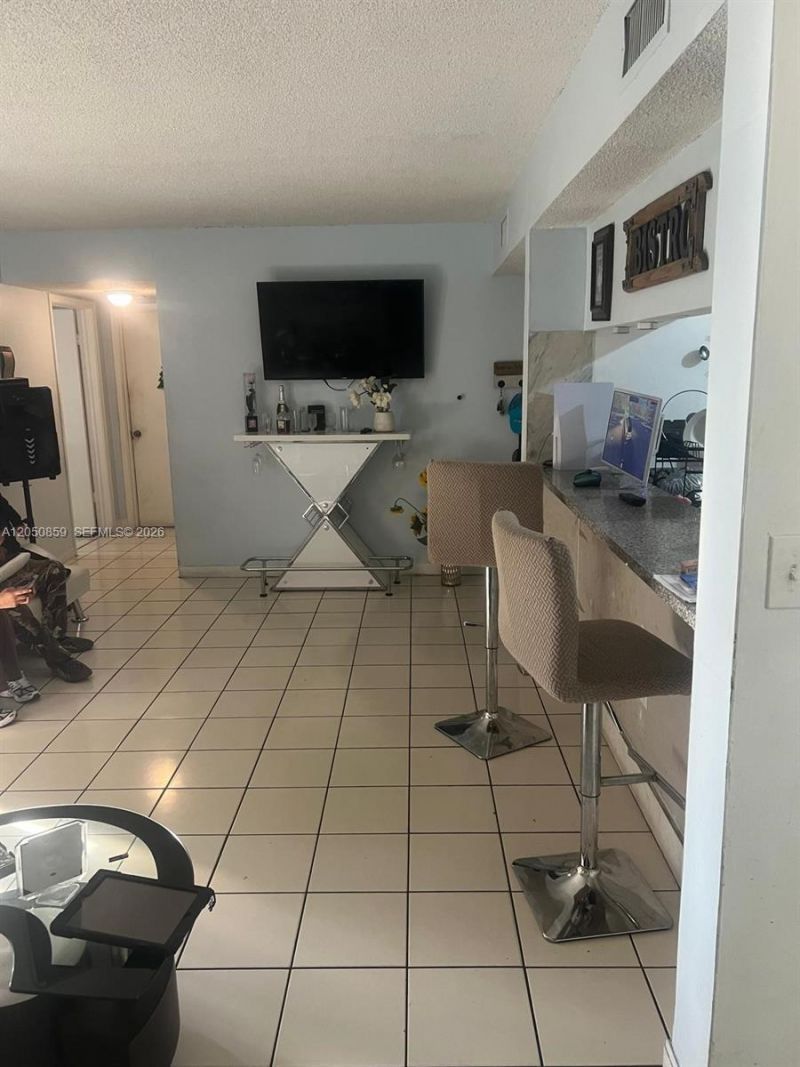 590 NW 114th Ave, Unit 101, Sweetwater, FL 33172 Photo