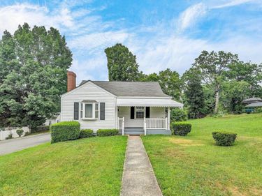 1000 Brentwood Avenue, Lynchburg, VA 24502