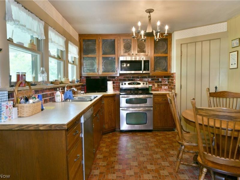 935 Warner Road SE, Brookfield, OH 44403 Photo 14