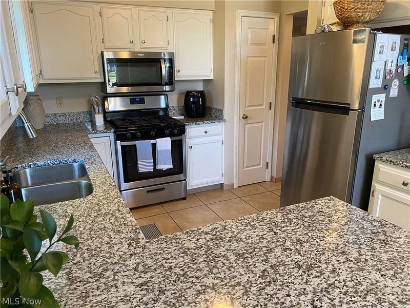 10455 Scottsdale Drive, Unit 10455, Strongsville, OH 44136 Photo 3