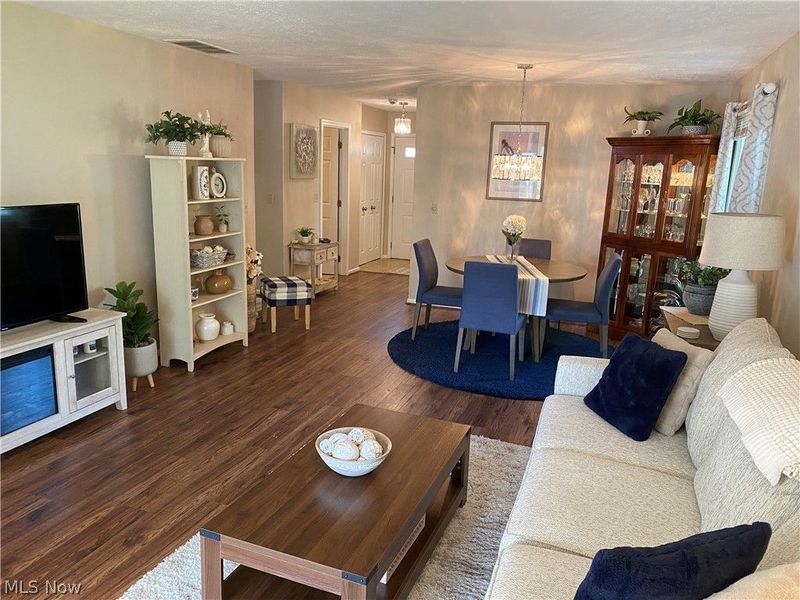 10455 Scottsdale Drive, Unit 10455, Strongsville, OH 44136 Photo 6