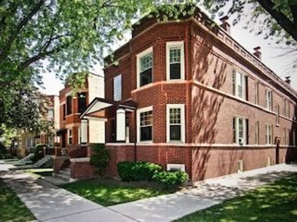 2252 W Waveland Avenue , Unit 1, Chicago, IL 60618